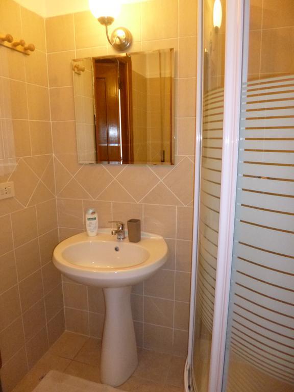 Gianicolo Residenza Carini Roma Exterior foto